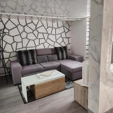 Studio, Pas De Collocation Possible Warmeriville