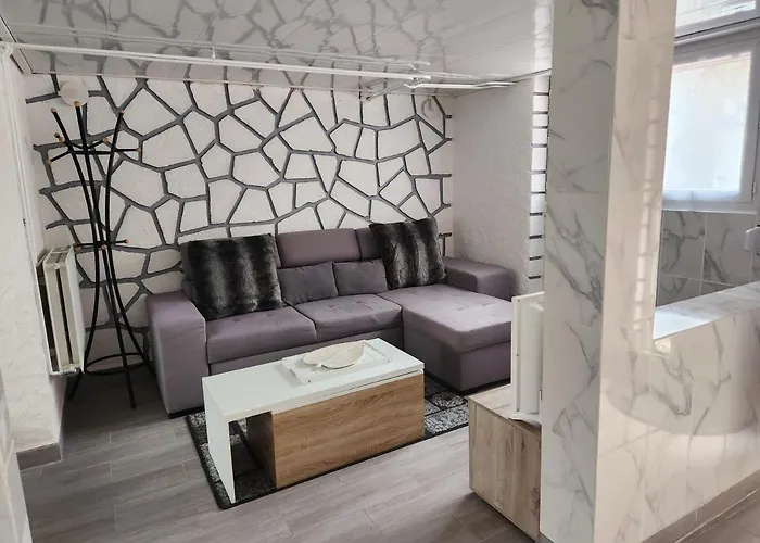 Studio, Pas De Collocation Possible Warmeriville