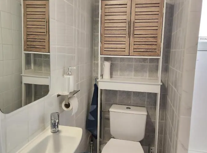 아파트 Studio, Pas De Collocation Possible